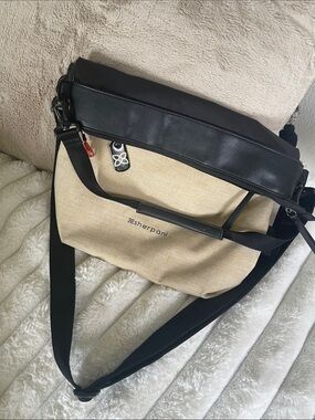 Sherpani Anti-theft Vale Messenger Bag with Black Trim